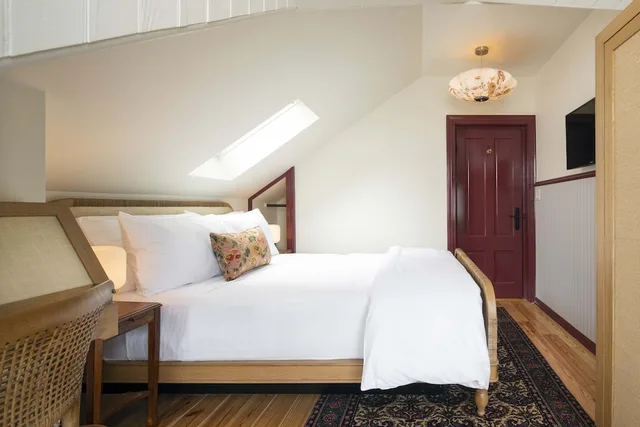 غرفة مريحة بسرير كوين، Life House, Nantucket 6/8