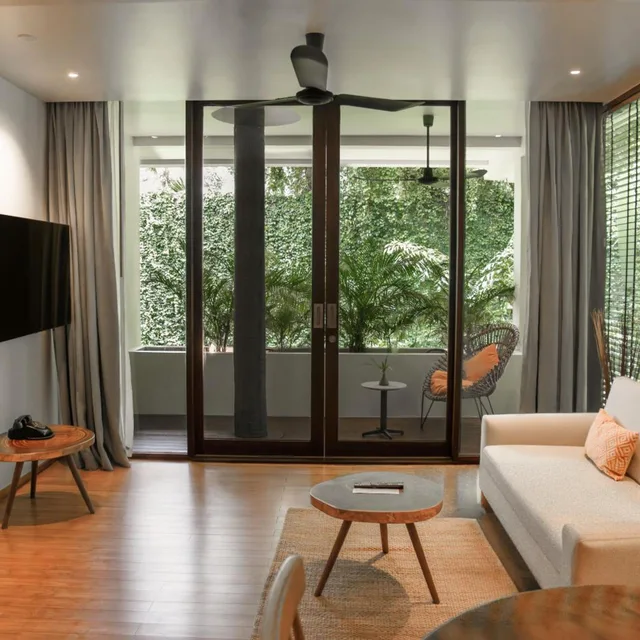 Governor Suite، FCC Angkor by Avani 5/6