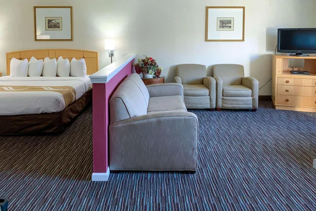 جناح بسرير كينج، Quality Inn Near Toms River Corporate Park 6/6
