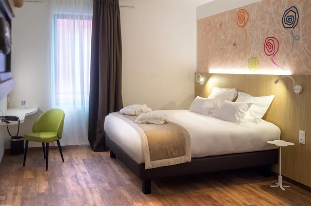 غرفة بسرير مزدوج، Kyriad Prestige Amiens Poulainville Hotel and SPA 5/10