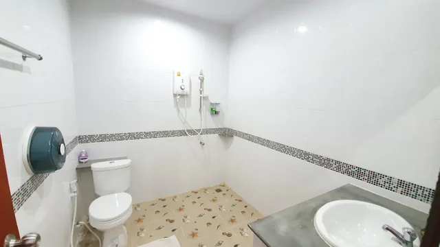 غرفة عائلية بسرير كينج وسريرين منفصلين، DOUNGTA ANDA HOTEL 9/10