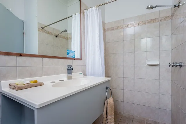 Superior, Queen Bed, Aspley Carsel Motor Inn 5/5