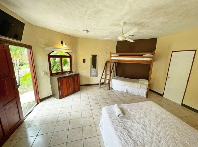 فيلا بسرير كوين وسرير بطابقين، Surf Ranch Hotel & Resort 2/5