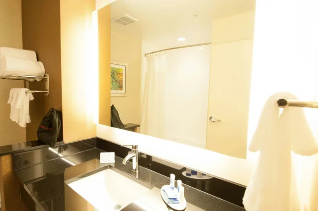 غرفة، Fairfield Inn Suites Enterprise 3/3