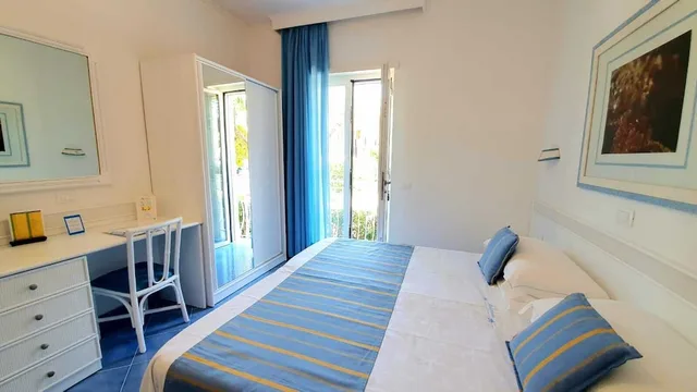 Standard, 3 Beds, Courtyard View, Aurora Hotel & Suites Sul Mare 1/5