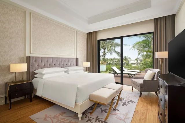 3 Bedrooms, Villa, Twin Beds, 2 King Beds, Ocean View, Danang Marriott Resort & Spa Non Nuoc Beach Villas 1/2