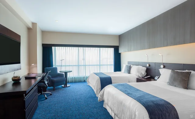 غرفة بسريرين مزدوجين بإطلالة على النهر، Wyndham Guayaquil Puerto Santa Ana 3/6