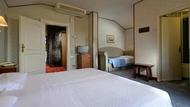 غرفة ديلوكس ثلاثية، Hotel La Meridiana 1/1