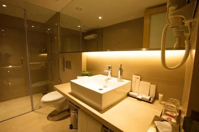 Superior, King Bed, WOW Crest Indore - IHCL SeleQtions 3/3
