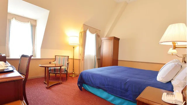 غرفة بسرير كينج في طابق مرتفع، Hotel Den Haag 1/1