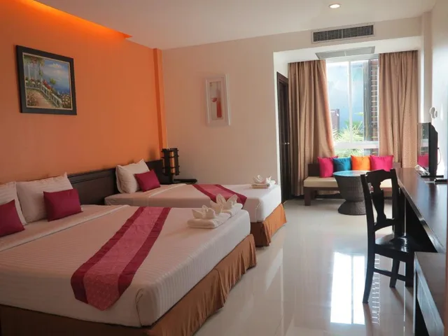 Deluxe, Family, 1 Double and 1 Single Bed, City Park Hotel 1/2
