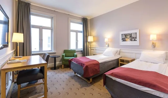 غرفة عائلية بسريرين منفصلين وسرير بطابقين، Best Western Plus Hotel Bakeriet 3/9