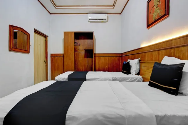 غرفة قياسية بسريرين منفصلين، Oyo 3934 Hotel Istana Syariah Ex Istana Pekalongan 1/10