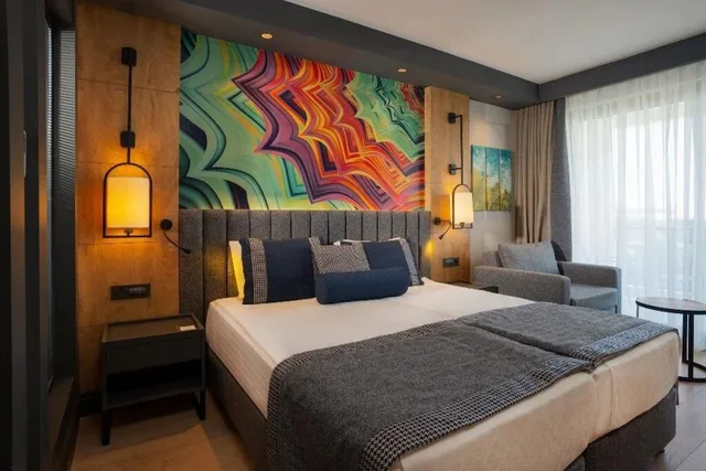 Connecting, Family, King and Twin Beds, Alarcha Hotels and Resort 1/5