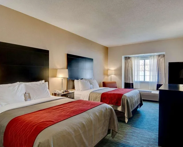 غرفة بسريرين كوين لذوي الإعاقة، Comfort Inn Mount Airy 1/4