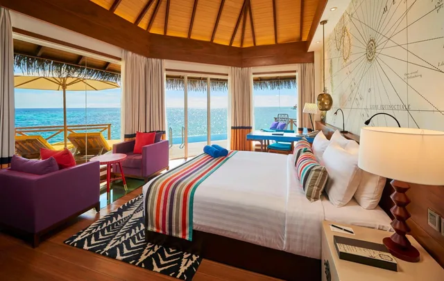 Overwater, Sunset, Villa, Queen Bed, with Pool، Mercure Maldives Kooddoo Resort 2/4