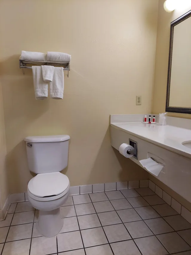 غرفة بسريرين كوين، Baymont by Wyndham Portage Indiana Dunes 5/7