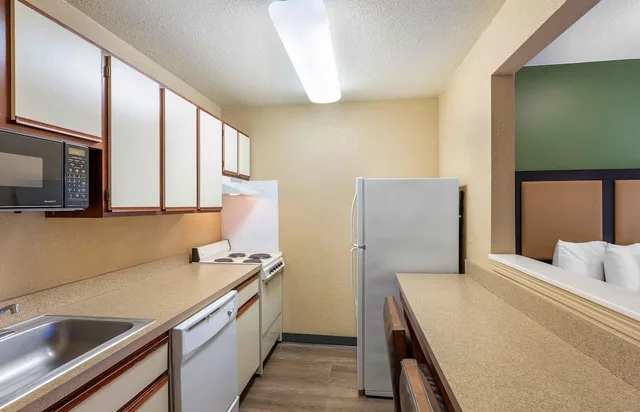 استوديو ديلوكس بسريرين كوين مع أريكة، Extended Stay America - Cleveland - Middleburg Heights 3/4
