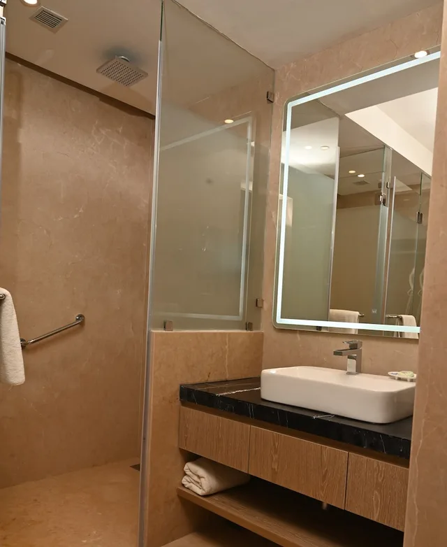 غرفة حصرية كلوب ديلوكس تنفيذية بسرير كينج، Welcomhotel Rama International 3/3
