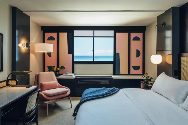 غرفة ديلوكس بسرير مزدوج بشرفة بإطلالة جزئية على البحر، Hotel Renew 1/1