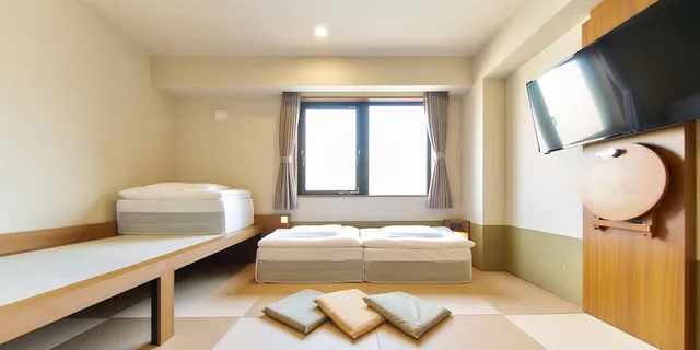 City, Triple, Twin Beds, 2 Futon Beds, Smoking، Hotel Meldia Shijo Kawaramachi 6/10