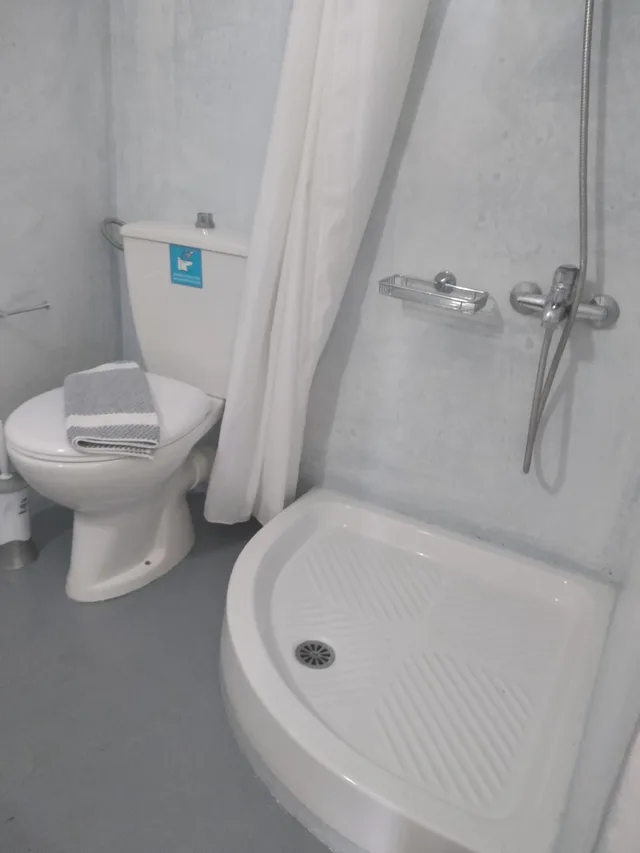 شقة بسرير كينج وسرير فردي بإطلالة على البحر بغرفة نوم واحدة، Aestas Apts 5/10