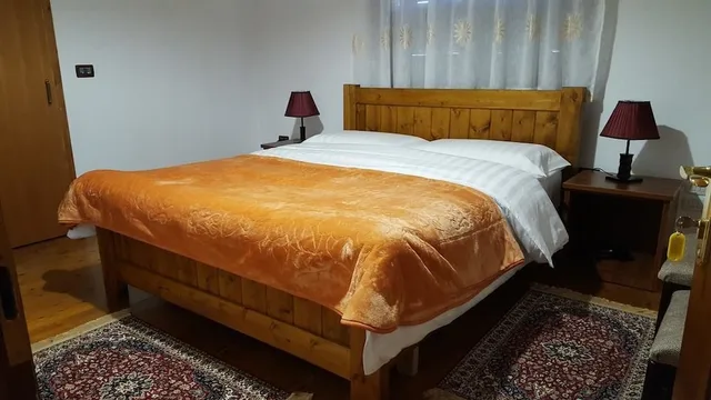 Hotel Bujtina e Bardhe، قورتشة 12/29