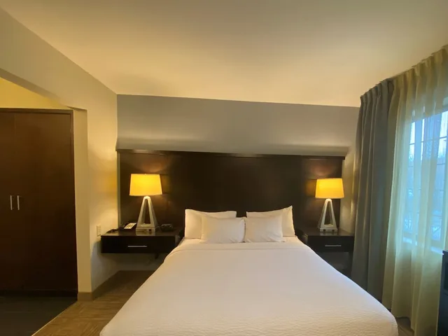 جناح بسرير كينج بغرفتي نوم بمطبخ، Staybridge Suites Syracuse Liverpool 2/7