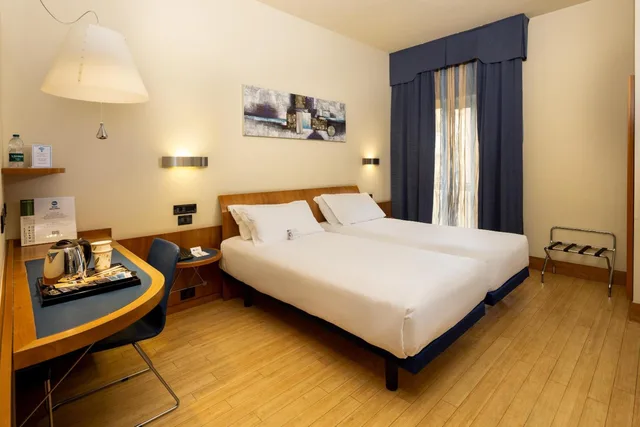 غرفة كلاسيكية بسريرين منفصلين، Best Western Hotel Luxor 3/5