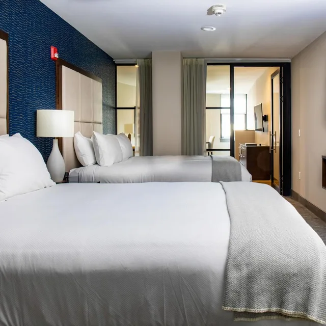 Deluxe, Suite, 2 Queen Beds, City View, Sofa, Haywood Park Hotel, Ascend Hotel Collection 2/7