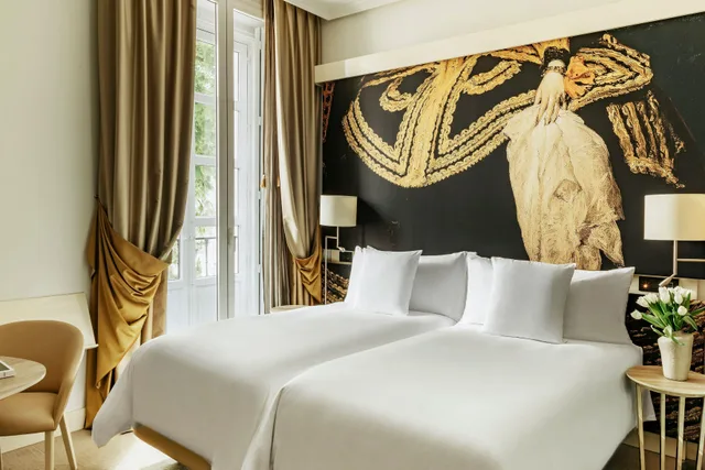 غرفة بريميير بسرير مزدوج أو سريرين منفصلين، Palacio de Los Duques Gran Melia 1/3