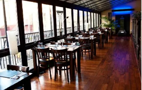 Superior, King Bed, The City Hotel 2/2