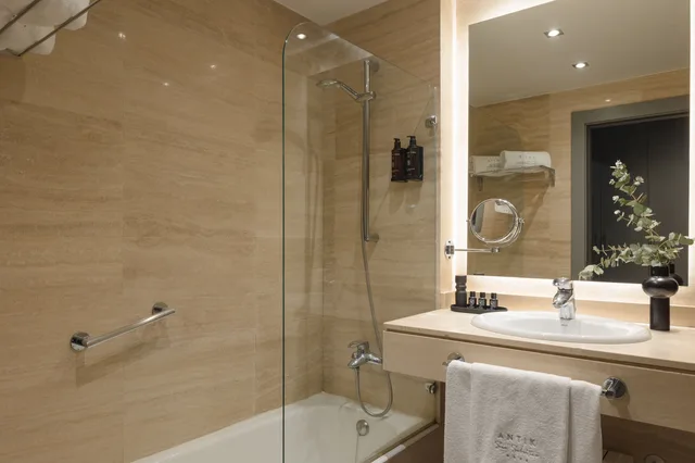 غرفة قياسية بسرير مزدوج، Hotel Antik San Sebastian 8/8