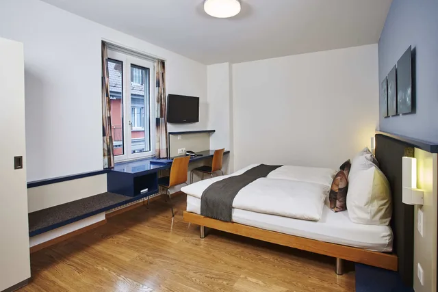 غرفة بسريرين منفصلين، Bristol Hotel Zurich 1/6