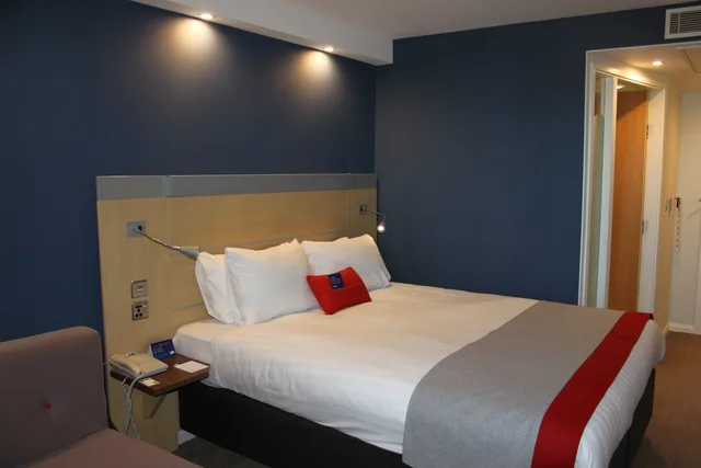 غرفة قياسية بسرير مزدوج، Cardiff Airport Hotel by Belvilla 1/2