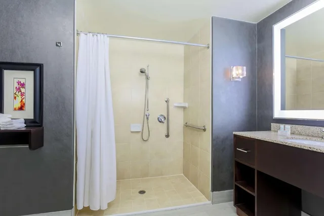 2 Bedrooms, 1 King or 2 Double Beds, Accessible، Homewood Suites by Hilton Long Island Melville 1/1