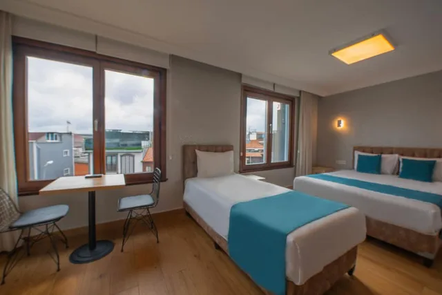 Adjoining, Family, Studio, 2 Queen and Twin Beds, Annex، Sur Hotel 9/10