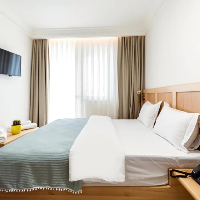 غرفة ديلوكس، Garden Downtown Boutique Hotel Pristina 1/10