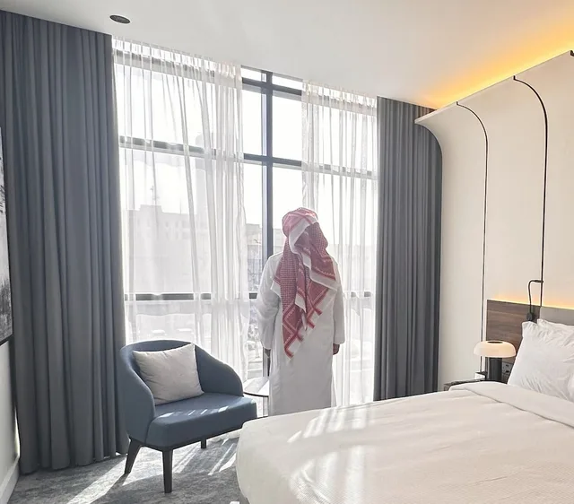غرفة ديلوكس بسرير كينج، Nova M Olaya Hotel Edge by Rotana 3/6