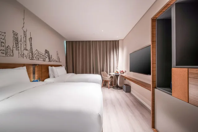 غرفة تنفيذية بسريرين منفصلين، UrCove by HYATT Shanghai Wujiaochang 1/1