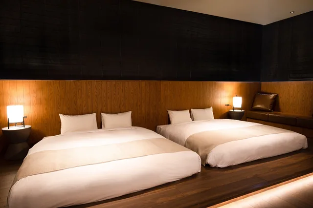 غرفة بسريرين كينج بشرفة مع أريكة، Hotel Karuizawa Cross 2/3