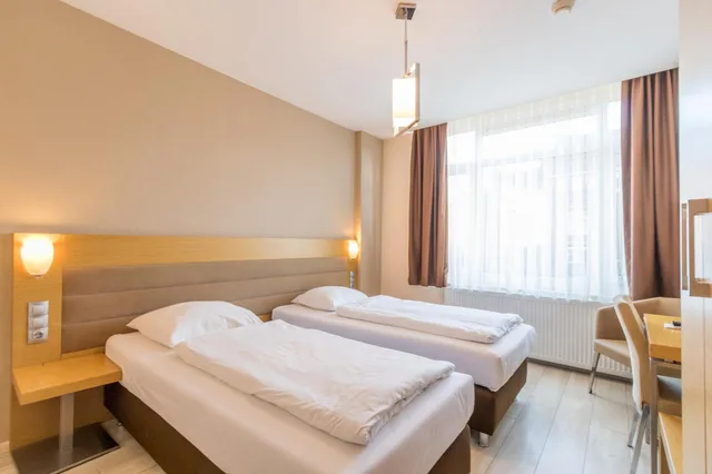 غرفة بسرير مزدوج أو سريرين منفصلين، Hotel Port 3/10