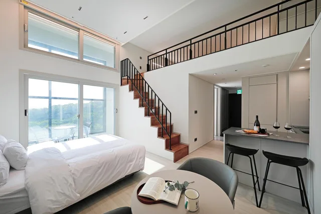 Club, Sota, Family, Partial City View، Sota Suite Pyeongtaek Godeok 1/1