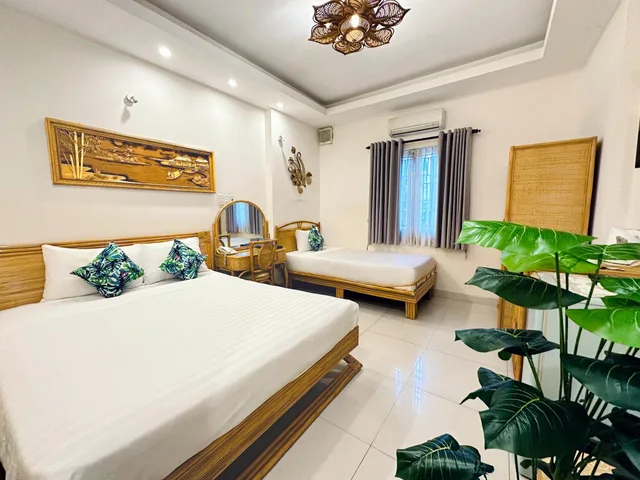 غرفة ثلاثية بسرير مزدوج وسرير فردي، Calmette Hotel 1/2