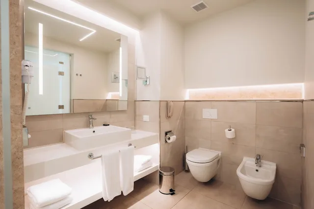 Comfort, Deluxe, King Bed, Reef Oasis Beach Resort 7/10