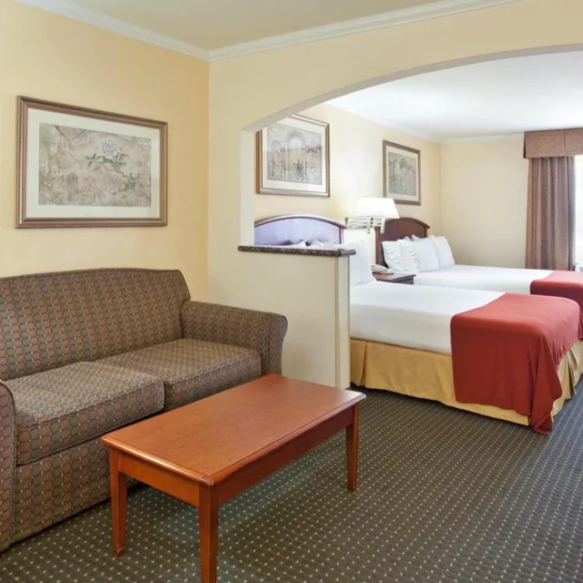 جناح بسرير كوين بغرفة نوم واحدة لذوي الإعاقة، Holiday Inn Express Hotel Suites Tucson Mall 2/4