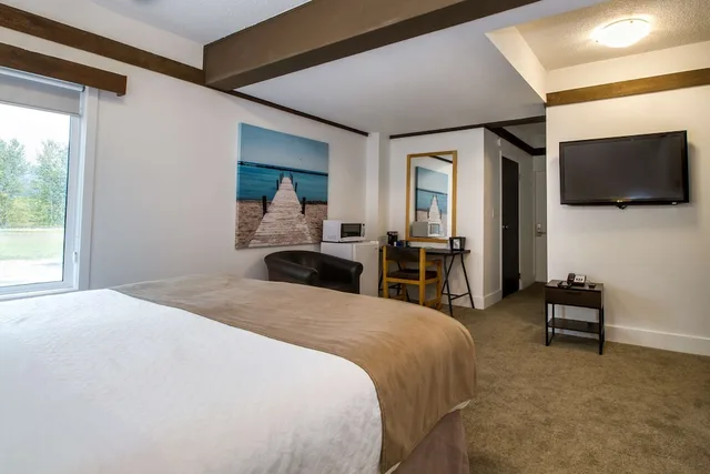 غرفة قياسية بسرير كينج وسرير كوين، Stoke Hotel Surestay Collection By Best Western 2/7