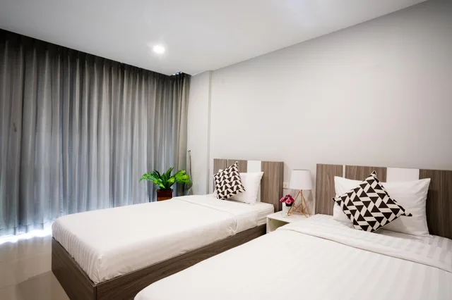 Studio, King Bed, Balcony, Onpa Hotel & Residence Bangsaen 1/1