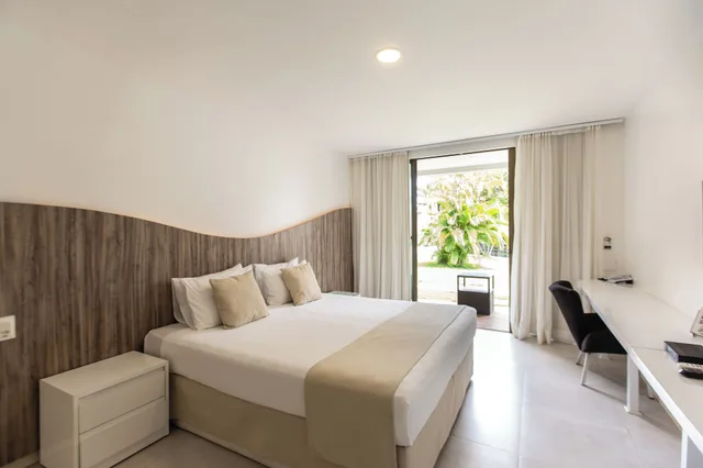 Deluxe, Twin Beds, Duro Beach Garden Hotel 2/4