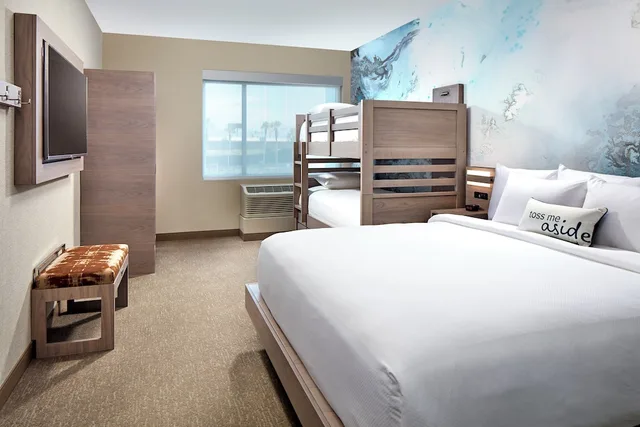 1 Bedroom, Premium, Suite, King Bed, 3 Bunk Beds, Sofa, Anaheim Suites Hotel 1/5